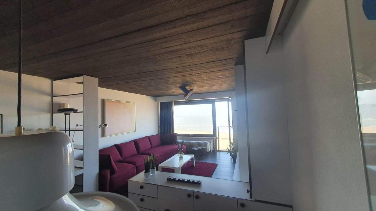 Modern Appartement Met Frontaal Zeezicht En Prive Parking Кноке-Хайст Екстериор снимка