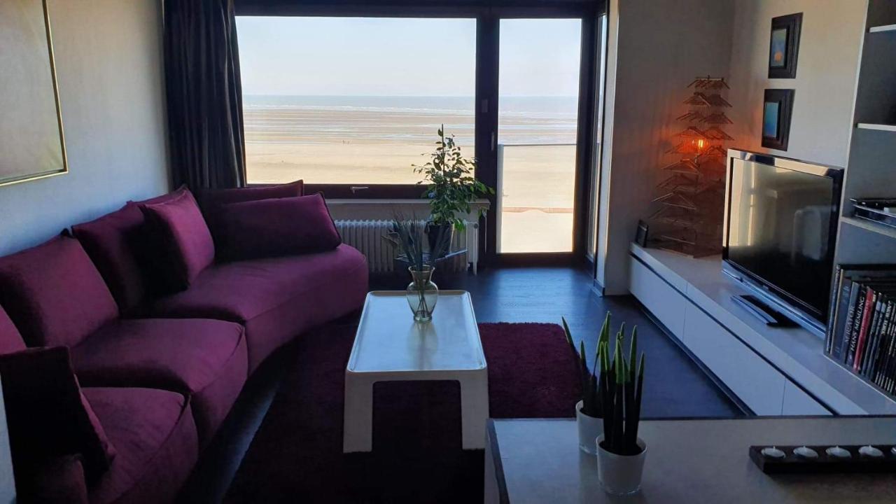 Modern Appartement Met Frontaal Zeezicht En Prive Parking Кноке-Хайст Екстериор снимка