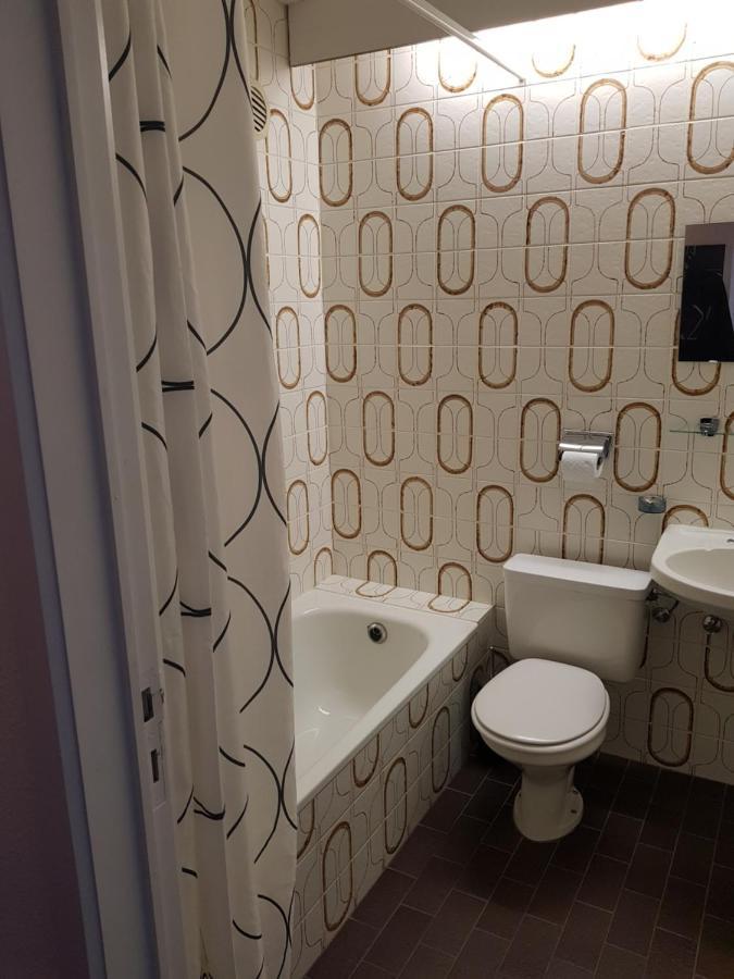 Modern Appartement Met Frontaal Zeezicht En Prive Parking Кноке-Хайст Екстериор снимка